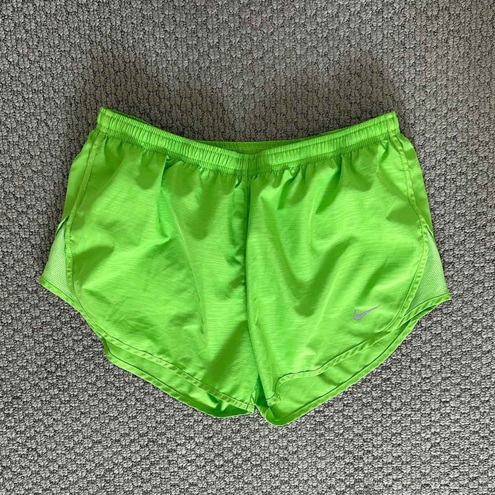 Nike Green Athletic Shorts Lightweight Performance